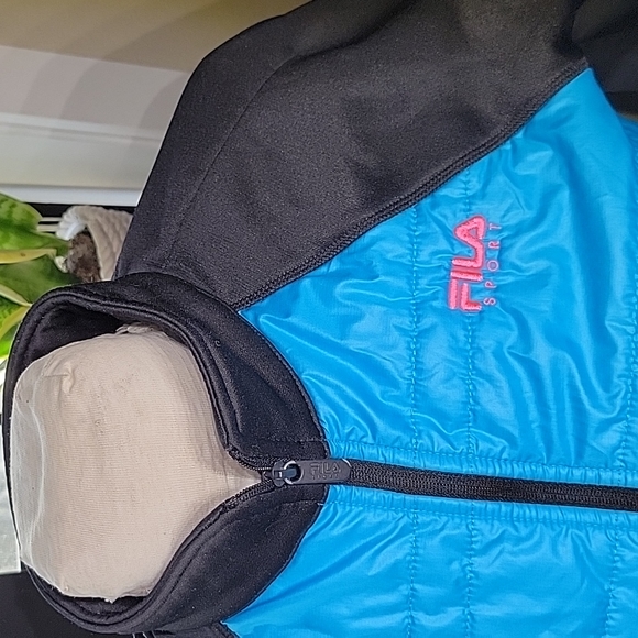 FILA COAT Size M - Picture 2 of 7